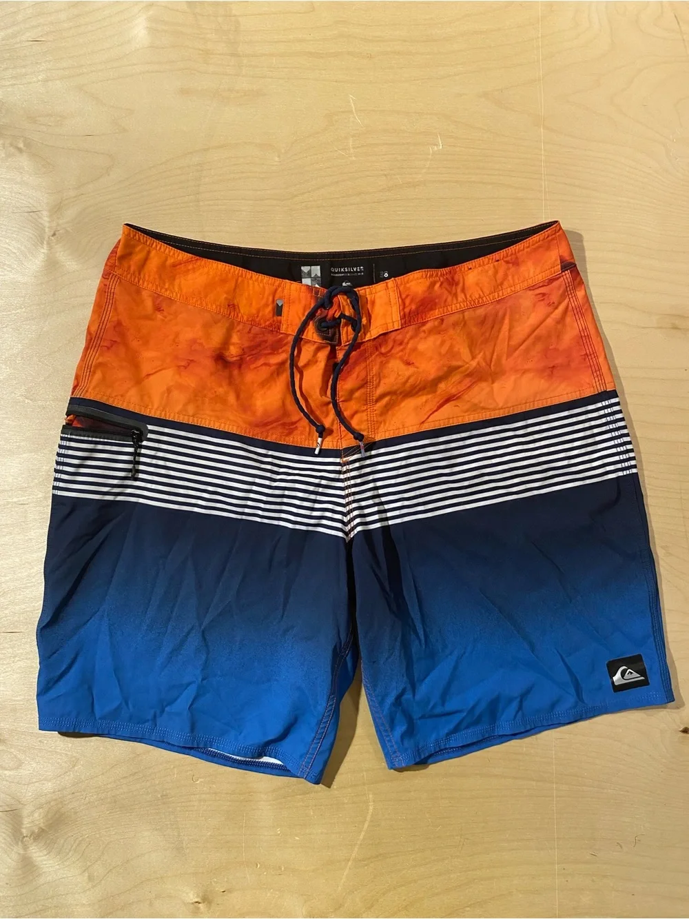 Quiksilver Men's Orange and Blue Gradient Swim Shorts 38 (BM)
